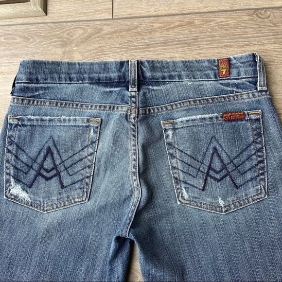 7 For All Mankind A Pocket Cut Out Bermuda Shorts - Picture 4 of 11